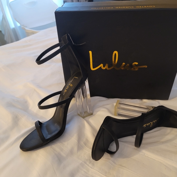 Lulus Shoes - Isabella scrappy sandals.excellent Condition 4 Inches